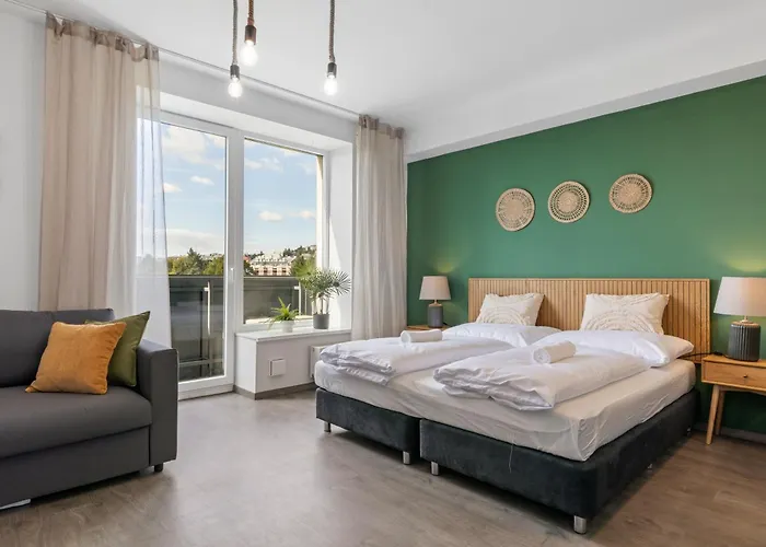 Lam Olive - Ac - Castle View * Bratislava