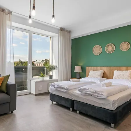 Lam Olive - Ac - Castle View * Bratislava